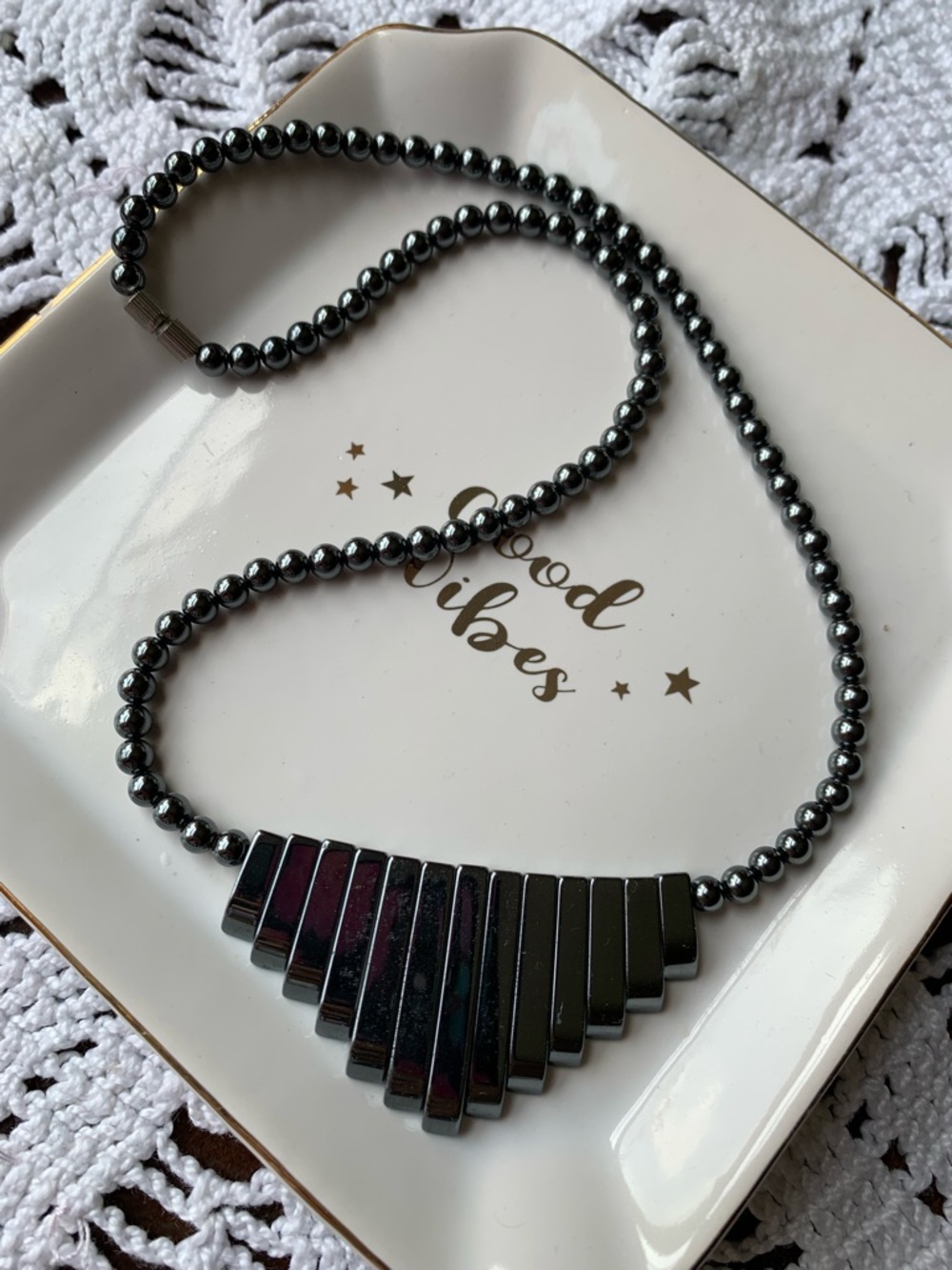 Hematite Beaded Fan Pendant Necklace - Unbranded